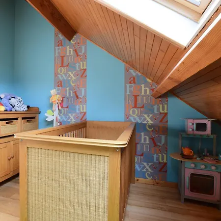 Charming In Noville, Cleaning Included *