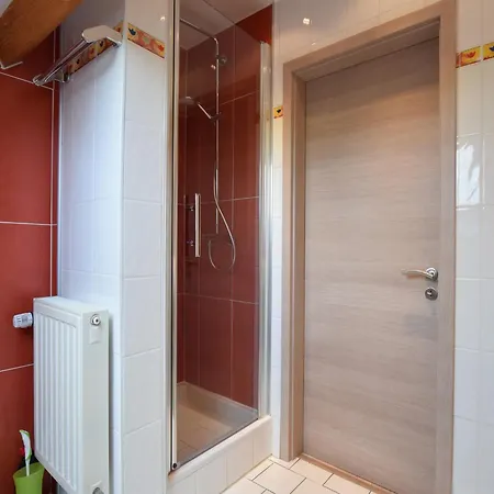 Charming In Noville, Cleaning Included Bastenaken