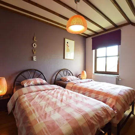 Charming In Noville, Cleaning Included Vakantiehuis Bastenaken